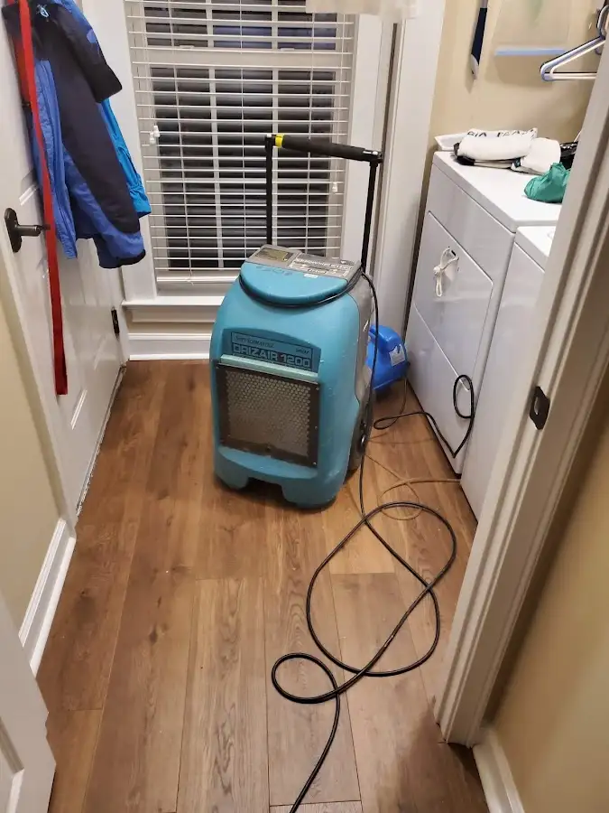 Commercial dehumidifier deployed for Flood Damage Cleanup in Country Walk